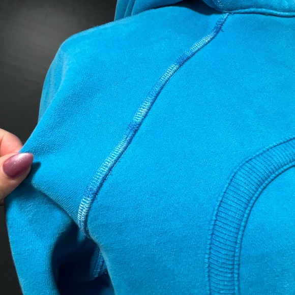 ⭐️Lululemon Scuba 207 - Picture 4 of 5